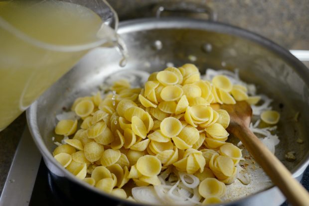 One-Pan Creamy Orecchiette Pasta l SimplyScratch (8)