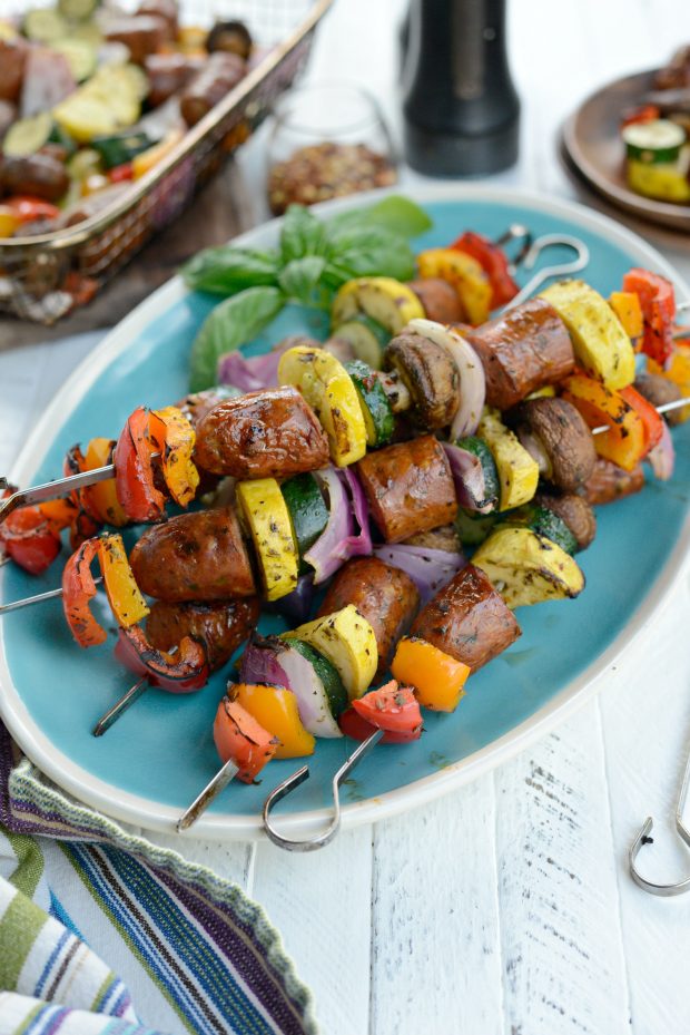 30-minute Chicken Sausage + Italian Vegetable Kebabs l SimplyScratch.com (18)