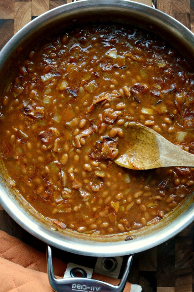 5-Ingredient Barbecue Bacon Baked Beans l SimplyScratch.com (14)