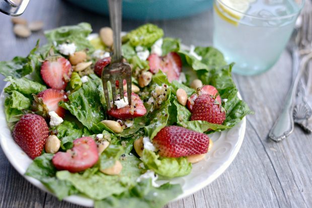 Strawberry + Goat Cheese Salad with Crispy Fried Quinoa l SimplyScratch.com (30)