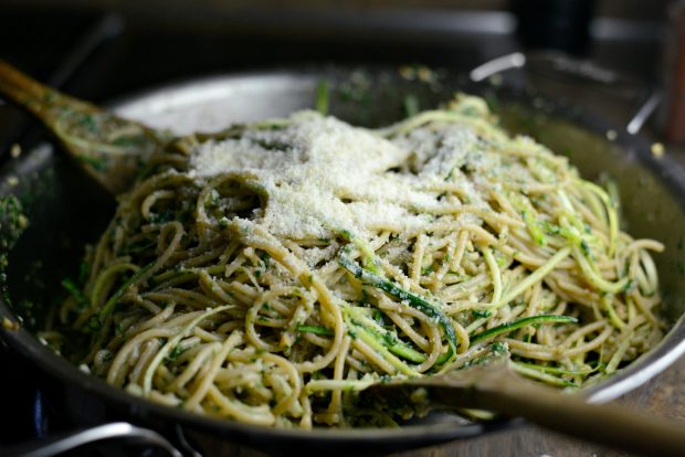 Whole Wheat Spaghetti with Zucchini + Spinach Almond Pesto Sauce l SimplyScratch.com (30)