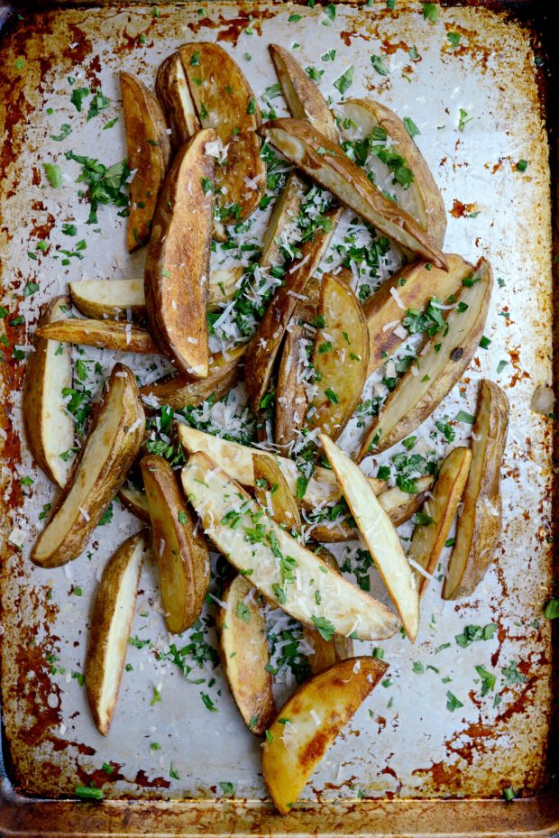 Garlic, Parmesan + Fresh Herb Oven Fries l SimplyScratch.com (2)