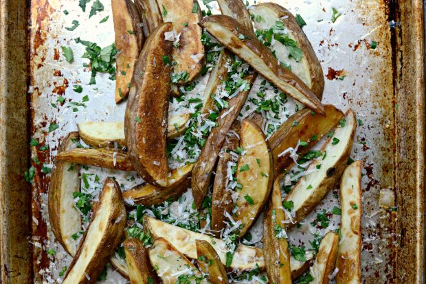 Garlic, Parmesan + Fresh Herb Oven Fries l SimplyScratch.com (3)