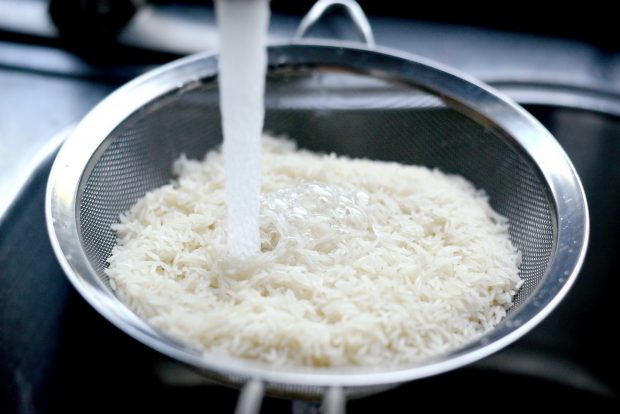 rinse rice under water until water run clear