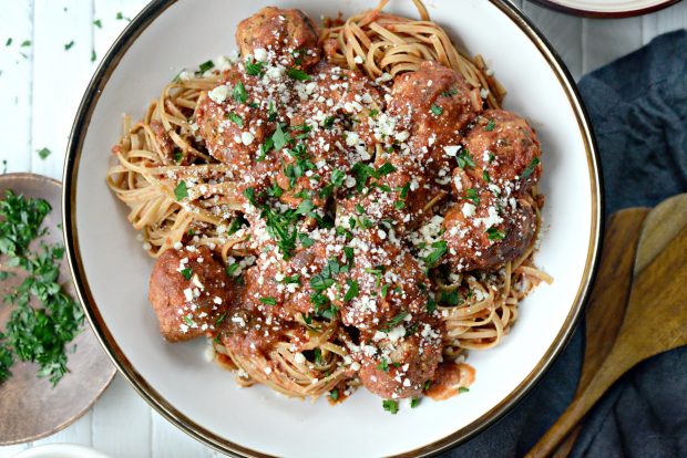 slow cooker Italian turkey meatballs l simplyscratch.com