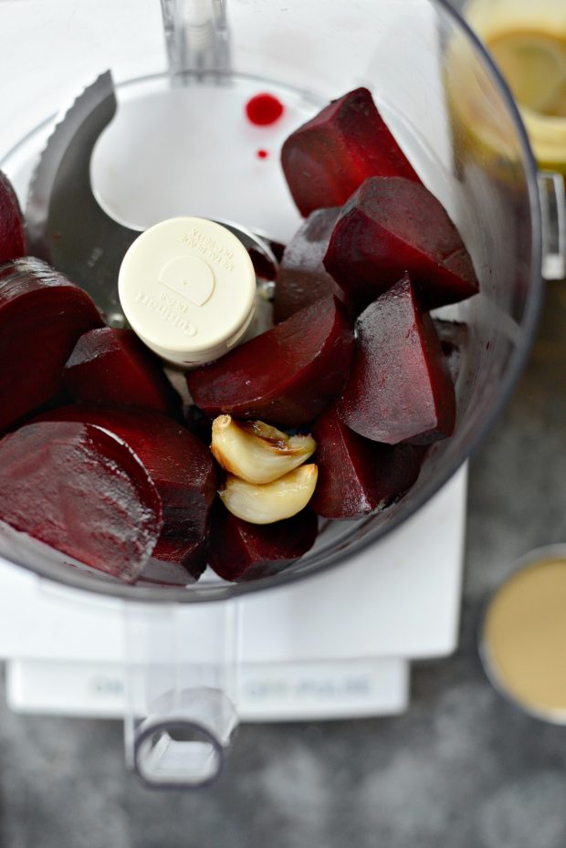 roasted beet hummus l simplyscratch.com