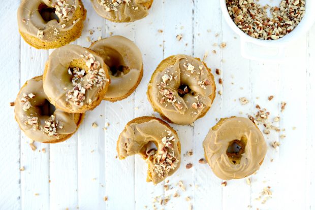 Baked Pumpkin Doughnuts with Brown Sugar Maple Glaze l SimplyScratch.com