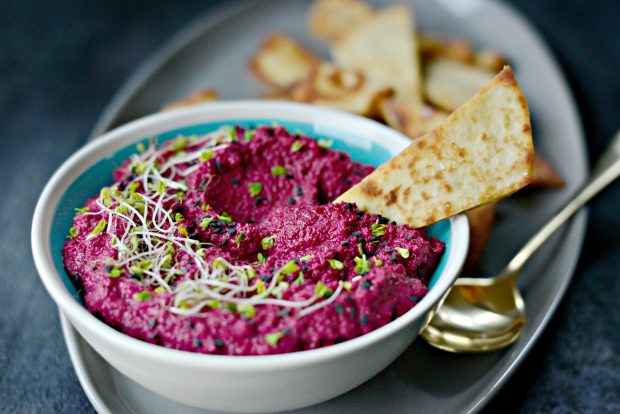 roasted-beet-hummus-l-simplyscratch-com-2