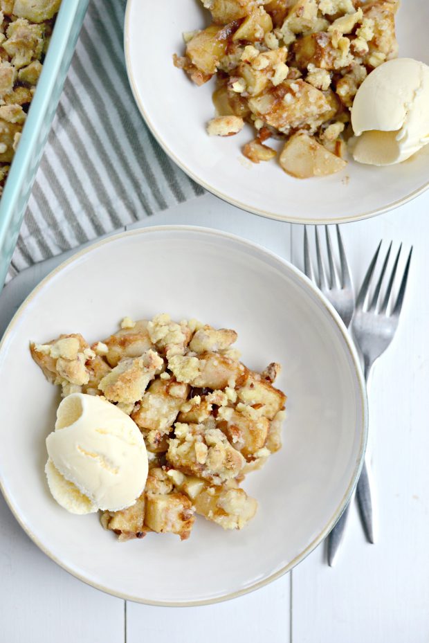 Easy Apple Pear Crumble l SimplyScratch.com