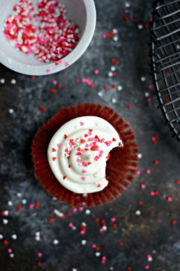 Red Velvet Cupcakes with White Chocolate Cream Cheese Frosting l SimplyScratch.com 