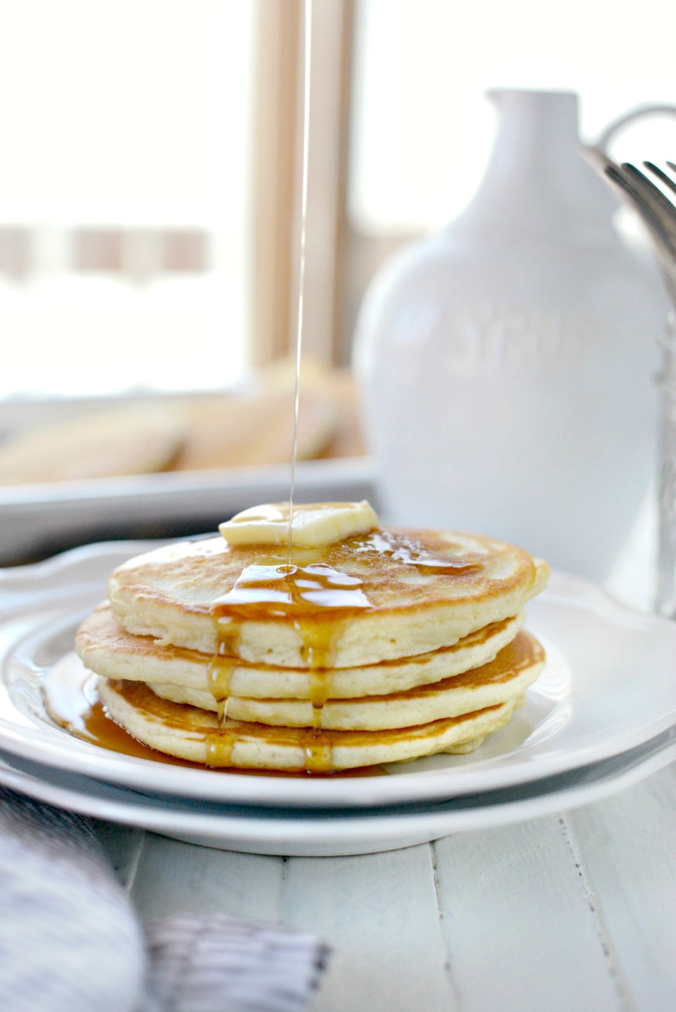 Your Basic Weekend Pancakes l SimplyScratch.com