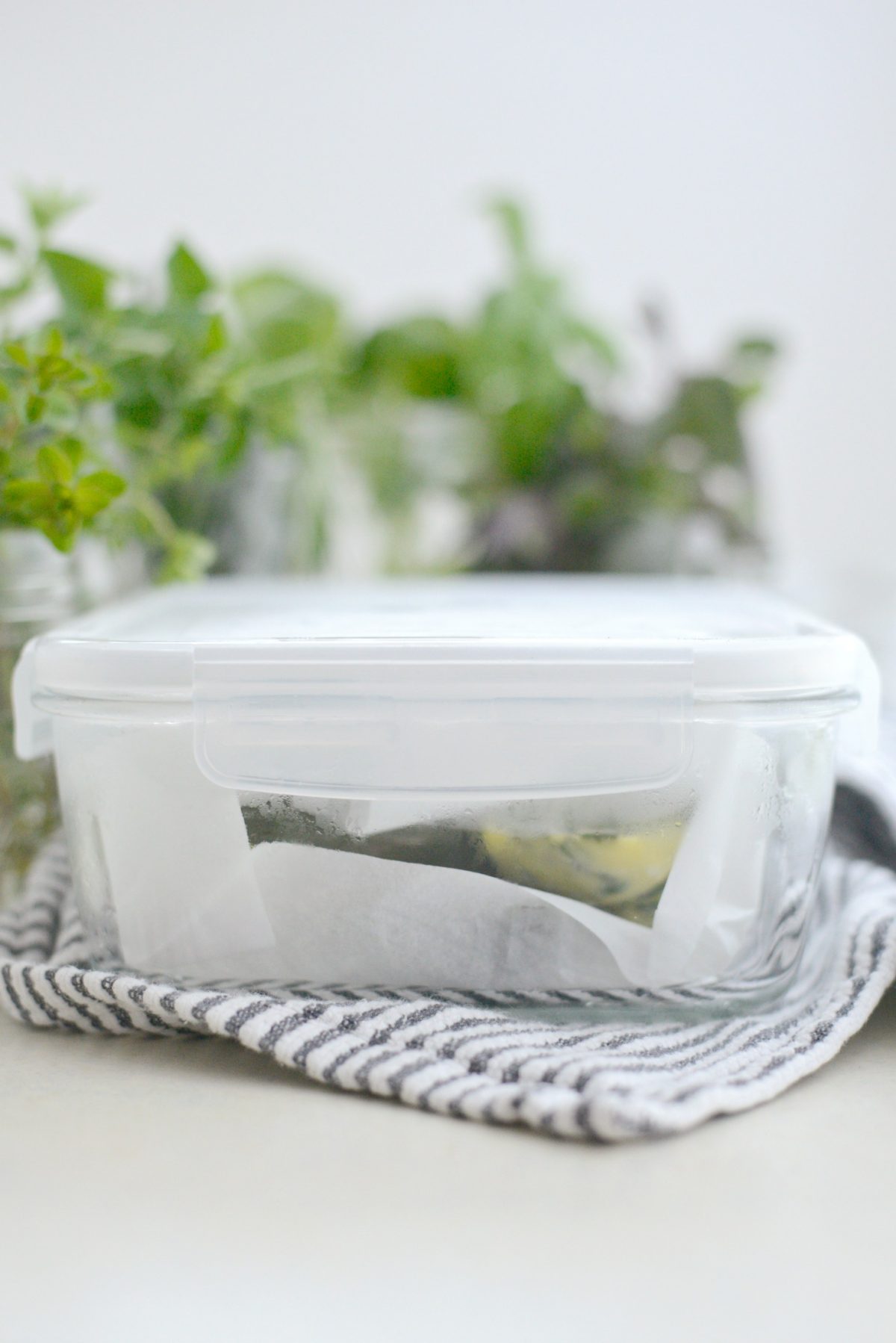 3 Ways to Freeze Herbs with Pampered Chef l SimplyScratch.com (23)