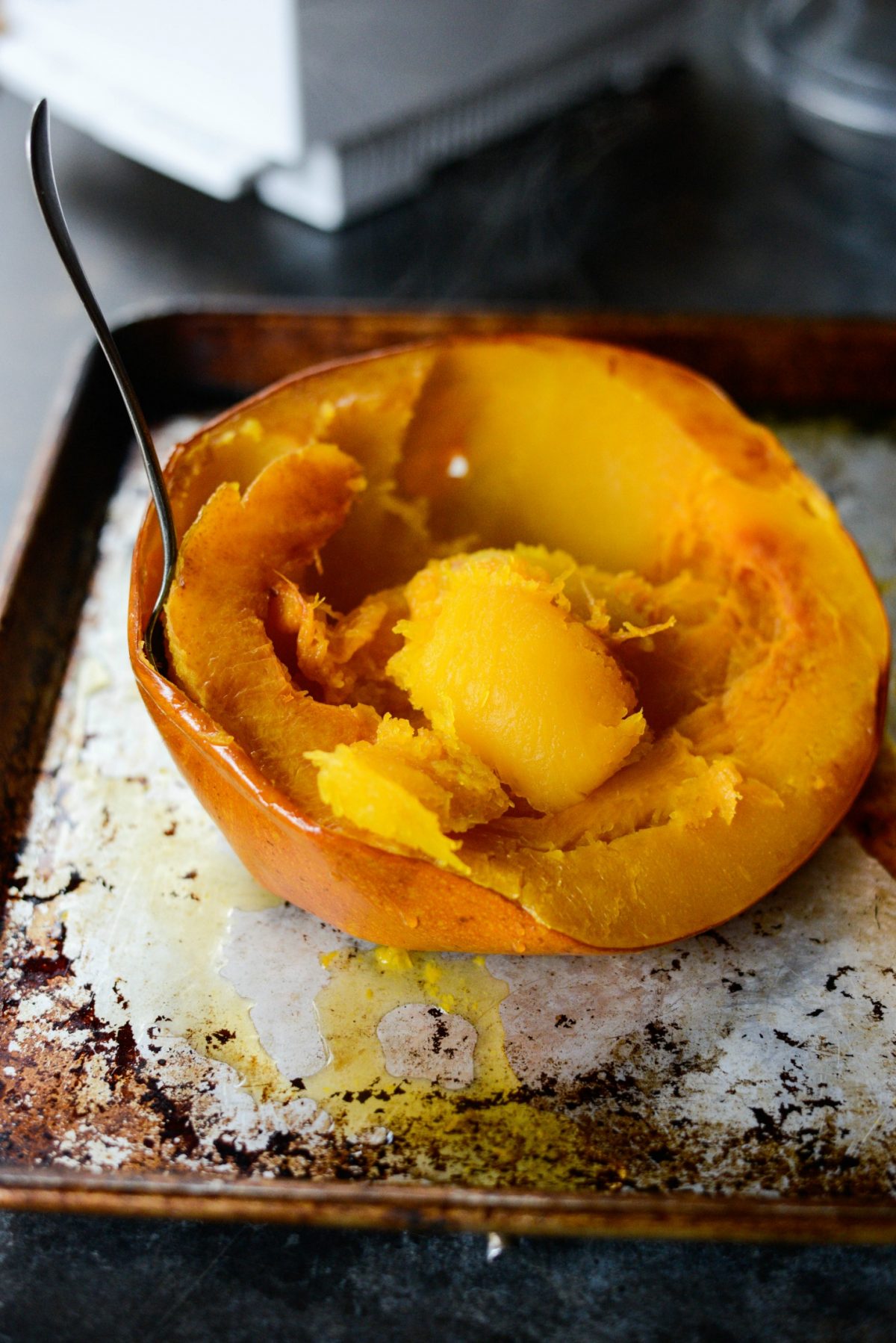 Homemade Roasted Pumpkin Puree l SimplyScratch (13)