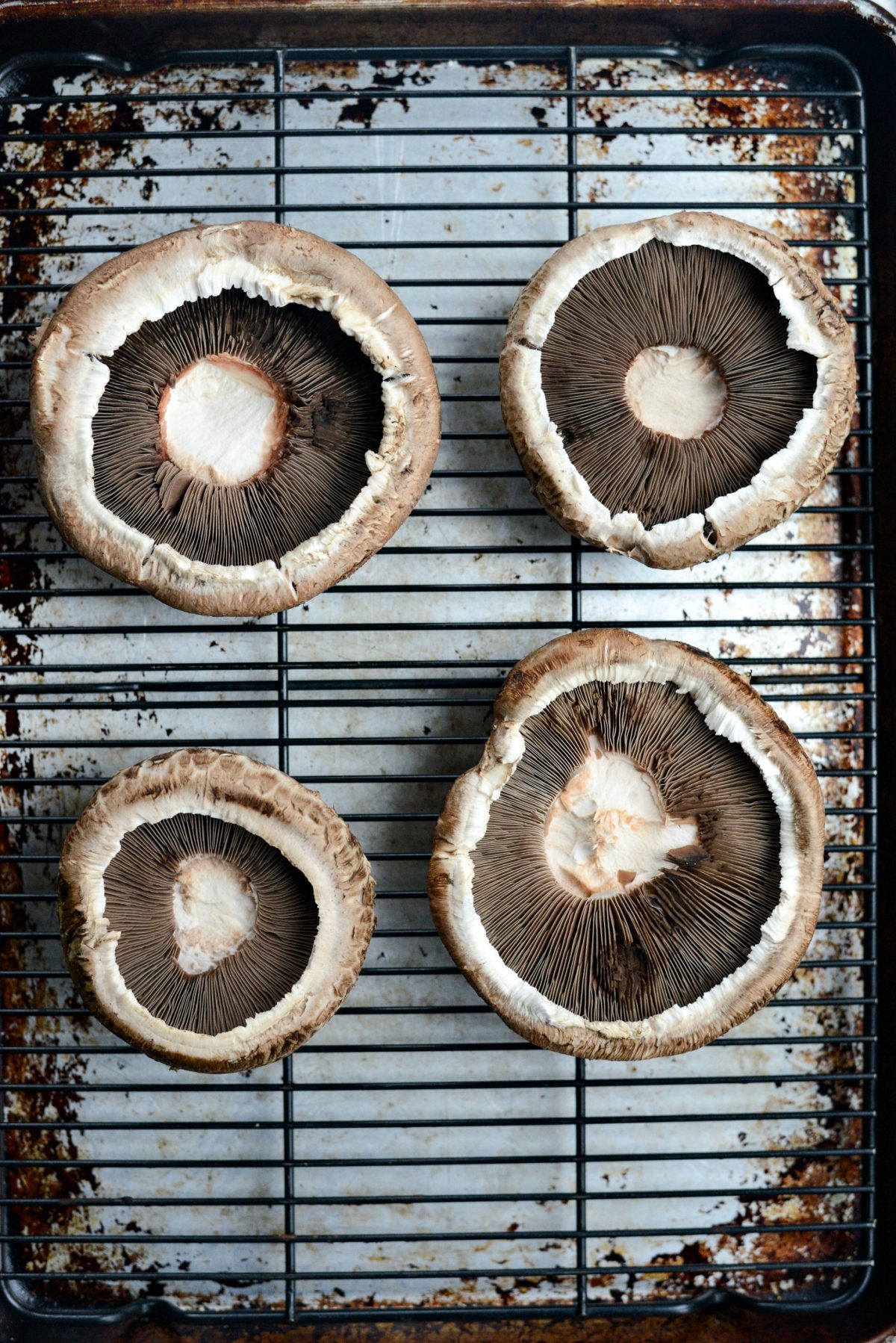 Roasted Caprese Portobello Mushrooms l SimplyScratch.com (2)