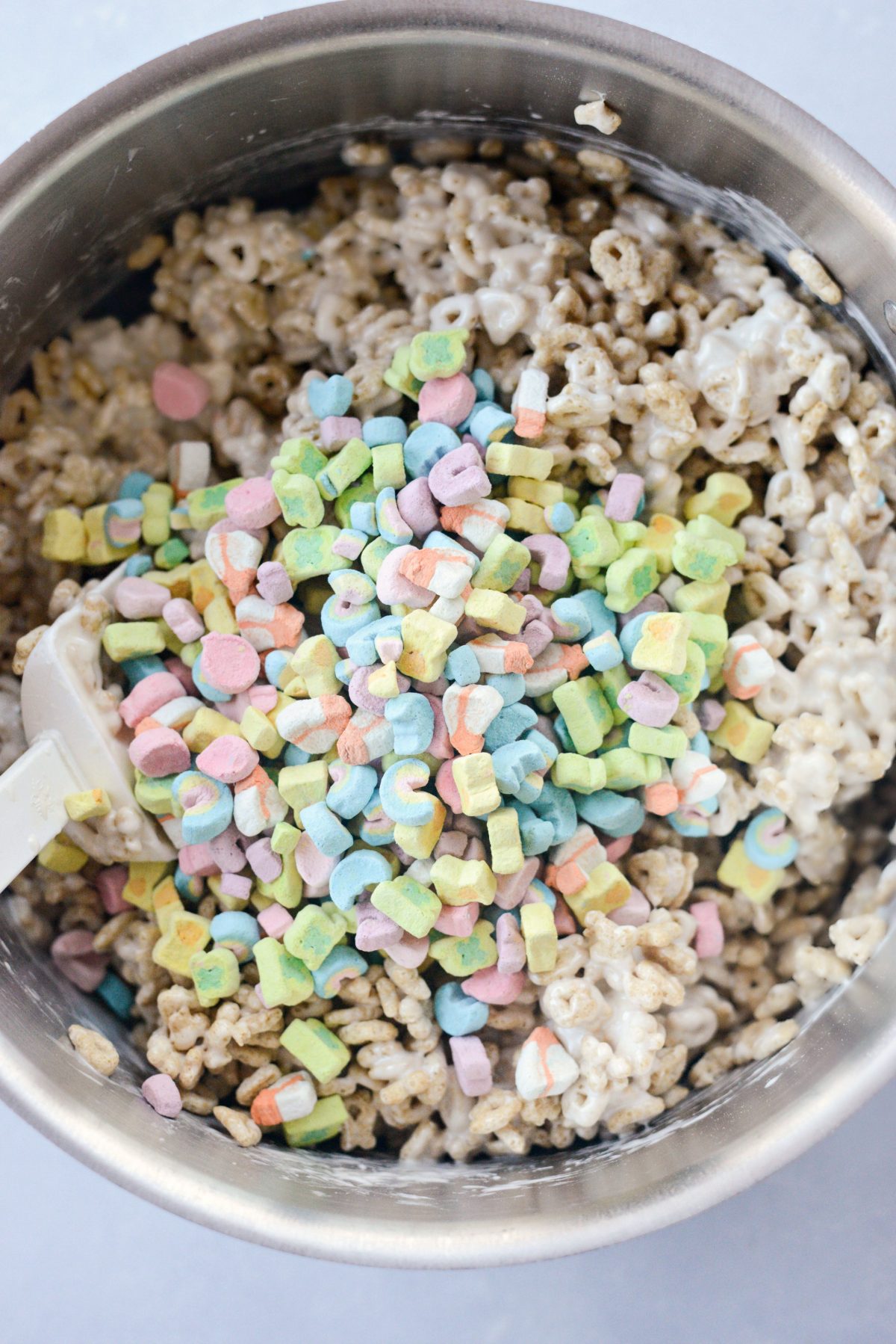 Lucky Charms Marshmallow Treats l SimplyScratch.com (10)