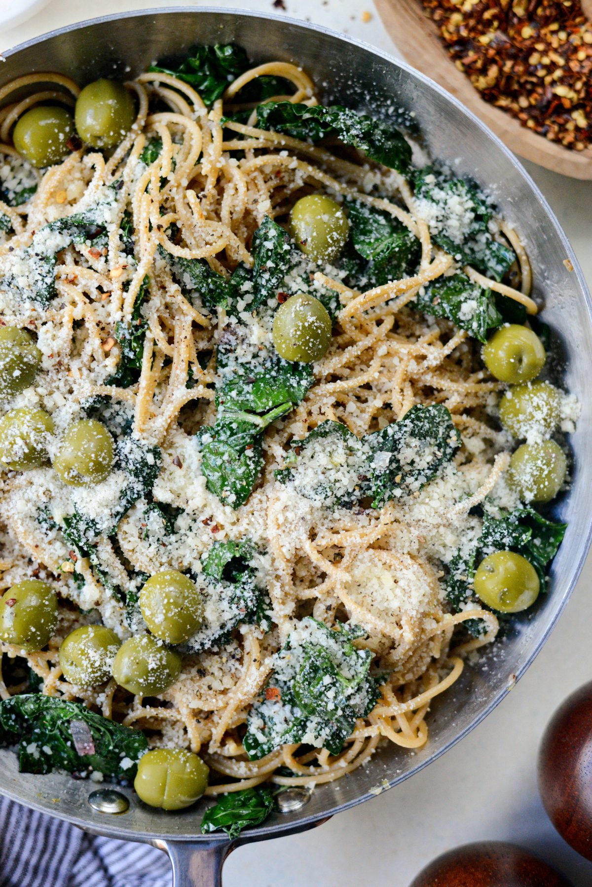 Lemon Parmesan and Kale Spaghetti with Olives l SimplyScratch.com