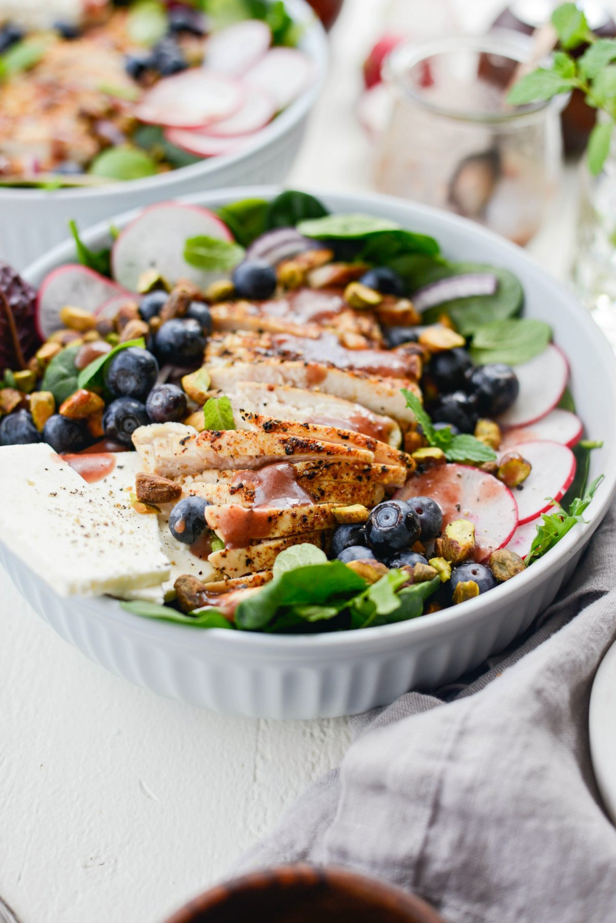 Chicken Blueberry Feta Salad with Pomegranate Jam Vinaigrette #chicken #blueberry #feta #salad #jamdressing