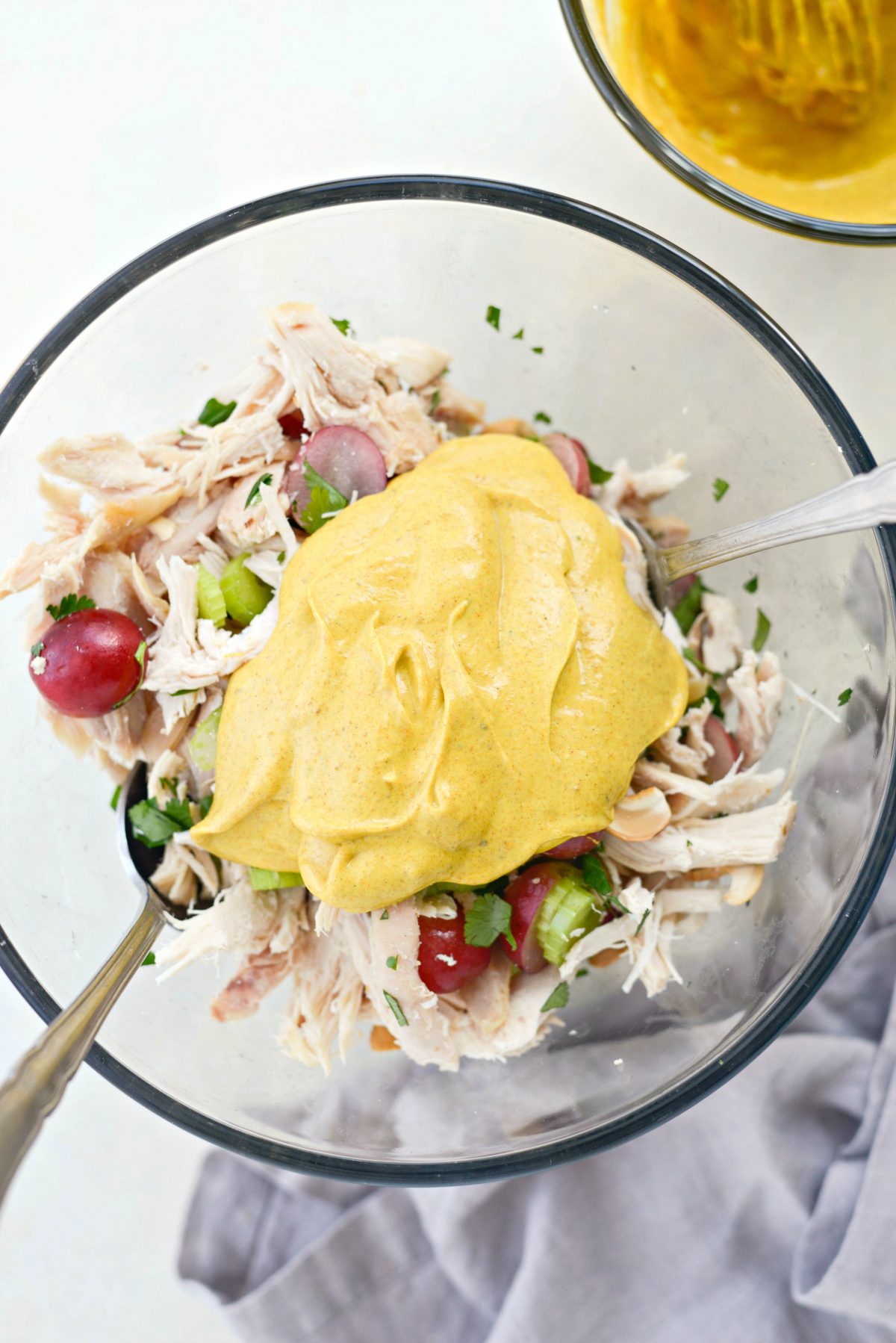 Curried Chicken Salad with Grapes and Cashews l SimplyScratch.com #curry #turmeric #chicken #salad #healthy #grapes #cashews #lunch #easy #recipe