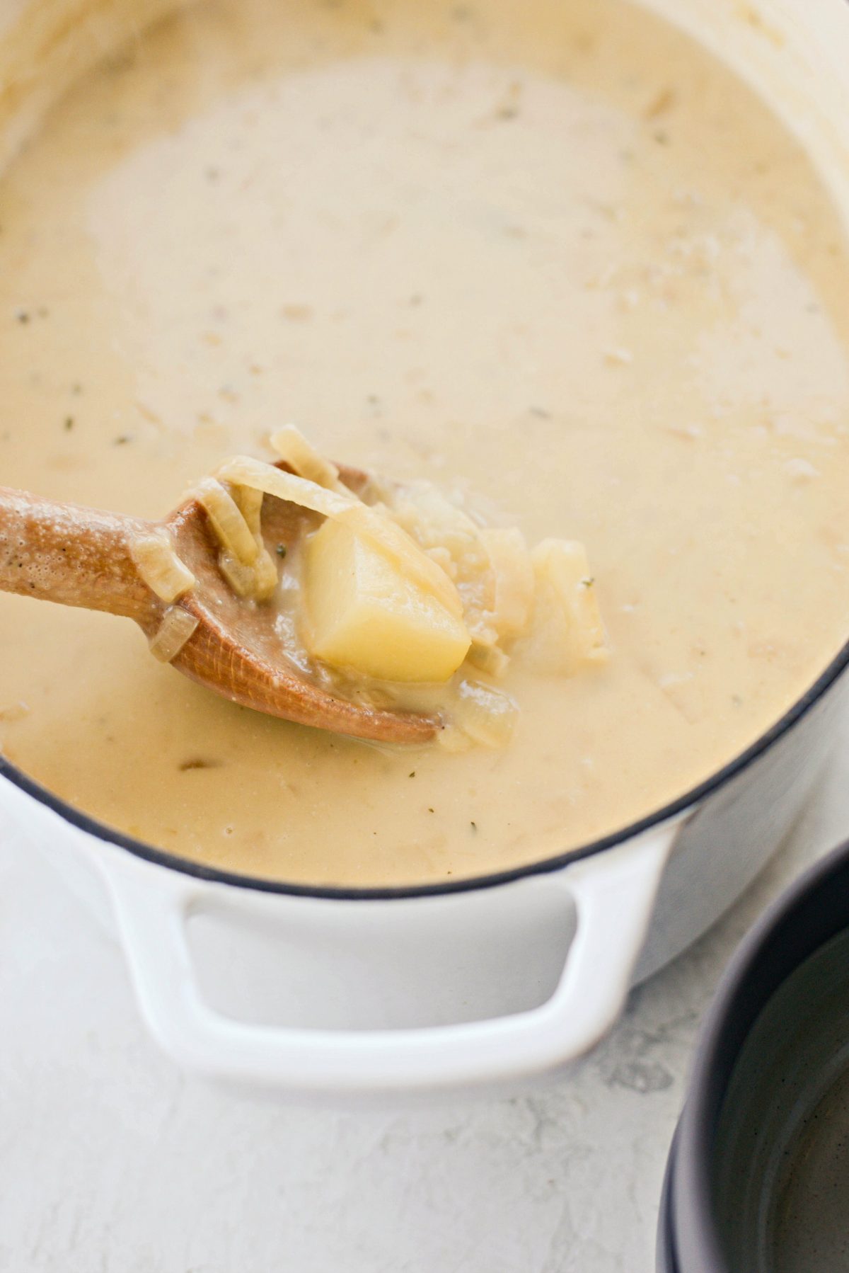 French Onion Chowder l SimplyScratch.com #frenchonion #chowder #soup #homemade #fromscratch #potatoes #onions