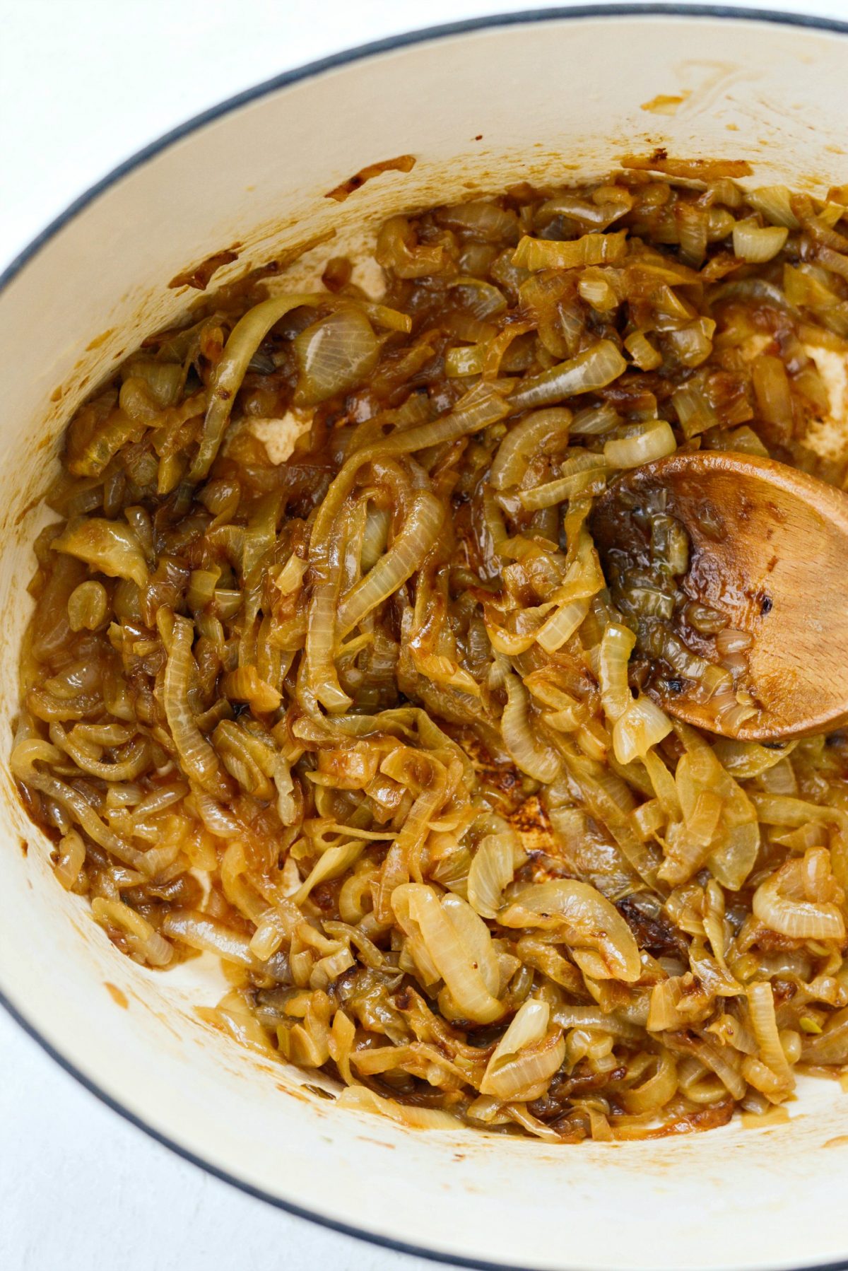 How To Caramelize Onions l SimplyScratch.com #how to #caramelize #onions