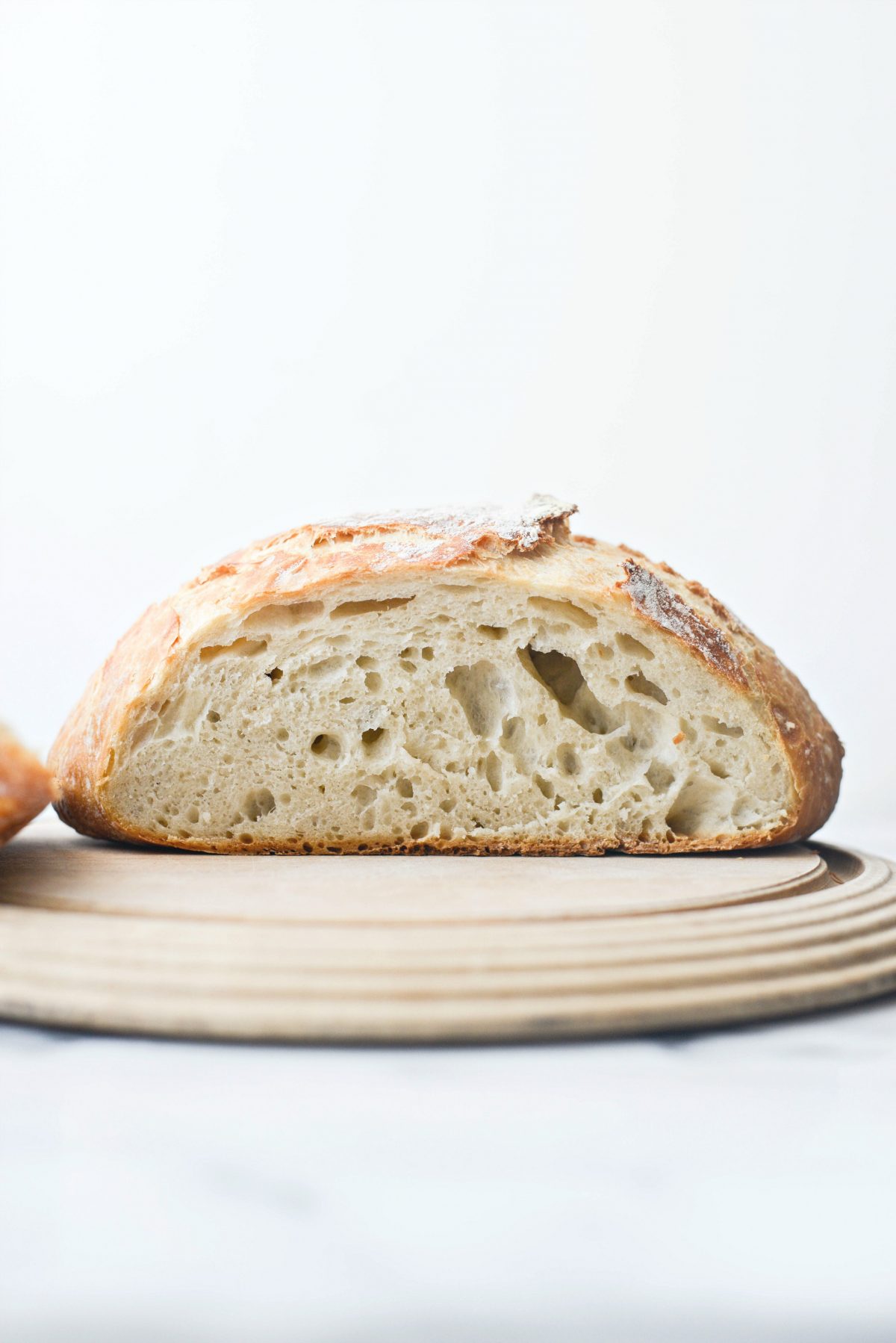 No-Knead Rustic Bread Loaf l SimplyScratch.com #homemade #noknead #bread #loaf #rustic #fromscratch #dutchoven #loaves