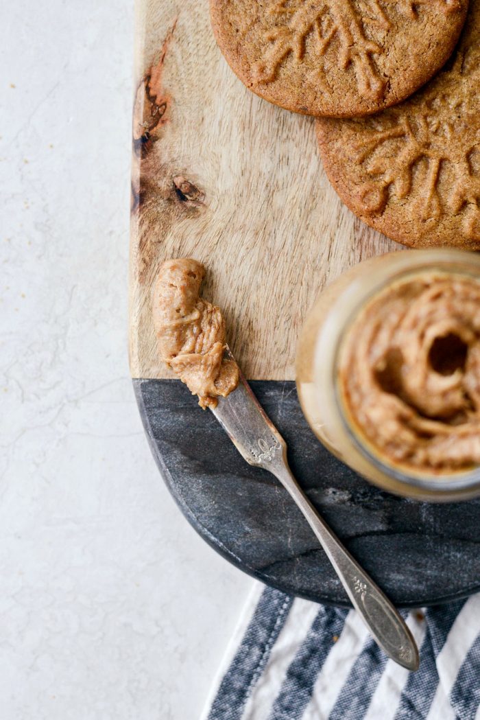 Homemade Speculoos Cookie Butter l SimplyScratch.com #homemade #belgium #cookie #butter #cookiebutter #speculoos #fromscratch #howto