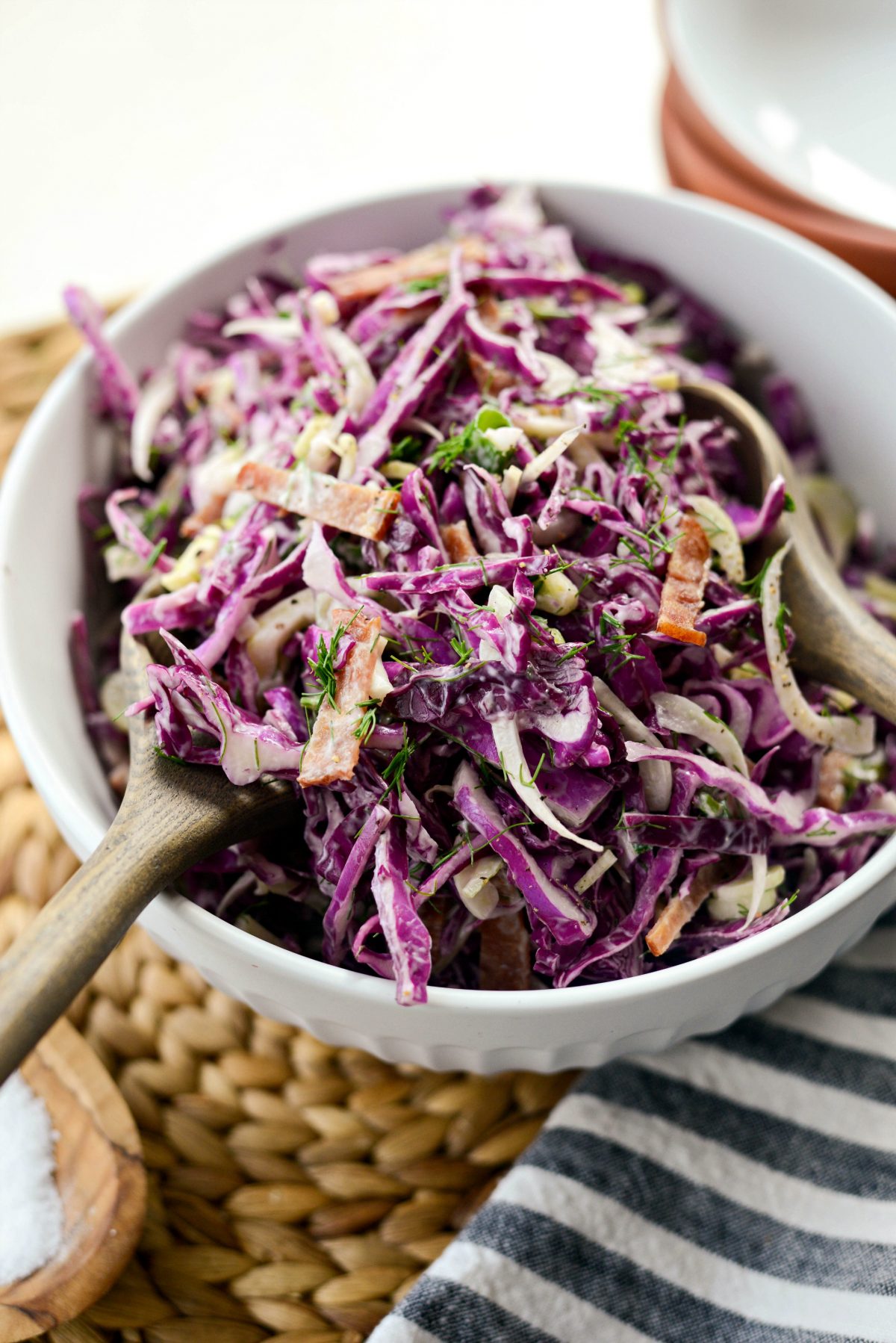 Fennel Cabbage Slaw l SimplyScratch.com #fennel #cabbage #slaw #greekyogurt #dressing #bacon #coleslaw