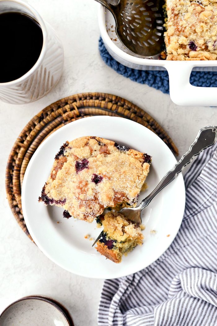Blueberry Crumb Cake l SimplyScratch.com #homemade #blueberry #crumbcake #fromscratch #cake #dessert