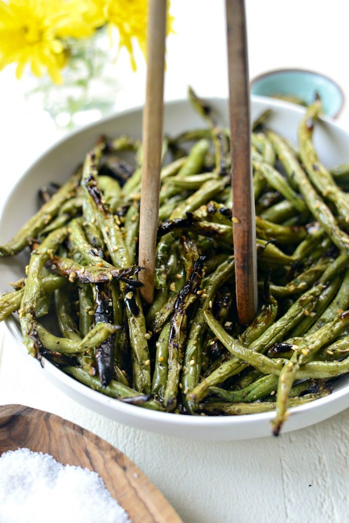 Grilled Green Beans l SimplyScratch.com #grilling #grilled #greenbeans #healthy #easy #sidedish #howtogrillgreenbeans