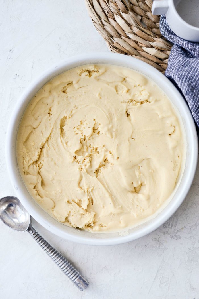 Brown Butter Ice Cream l SimplyScratch.com #homemade #brownbutter #icecream #fromscratch