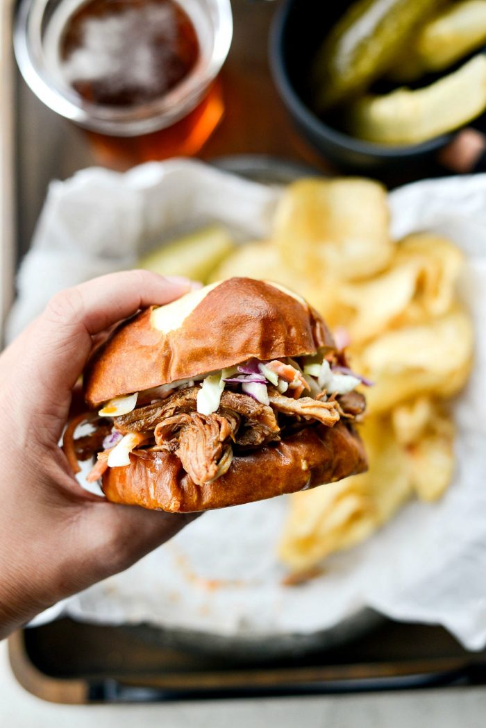 Slow Cooker Pulled Pork Sandwiches