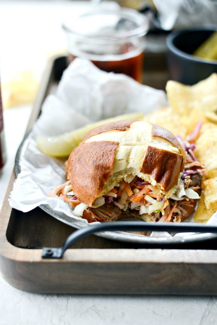 Slow Cooker Pulled Pork Sandwiches