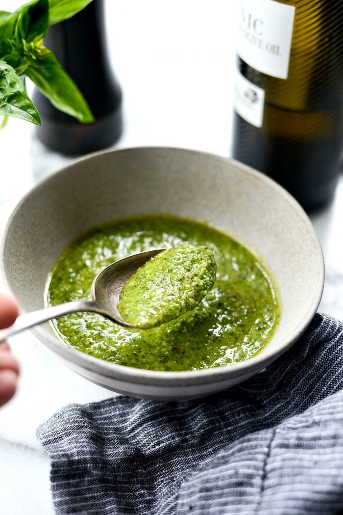 Homemade Basil Pesto l SimplyScratch.com #homemade #basil #pesto #easy #garden #fresh