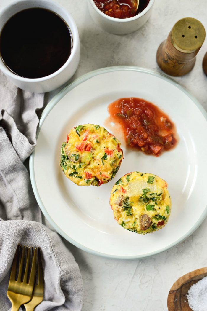 Sausage Potato Mini Frittatas l SimplyScratch.com #breakfast #onthego #easy #makeahead #frittatas #simplyscratch