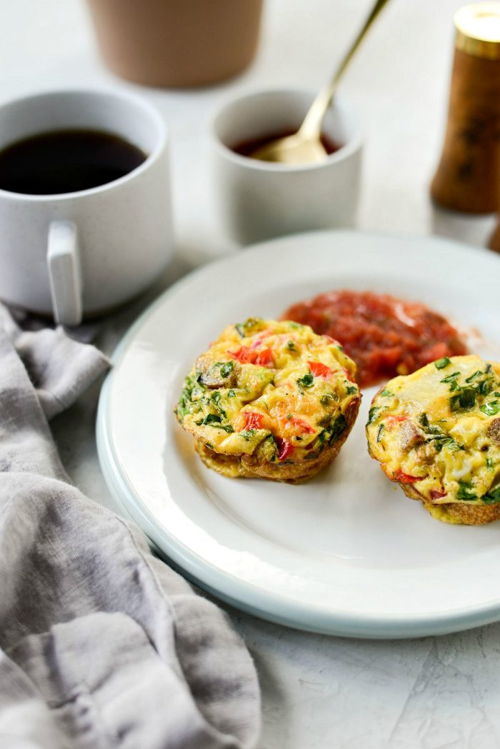 Sausage Potato Mini Frittatas l SimplyScratch.com #breakfast #onthego #easy #makeahead #frittatas #simplyscratch