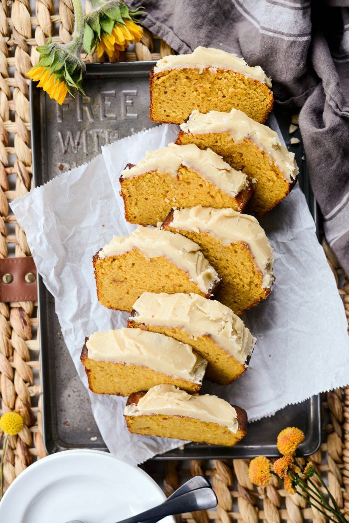 Ginger Pumpkin Bread l SimplyScratch.com #ginger #pumpkin #bread #quickbread #sweetbread #simplyscratch #maple #brownbutter #icing #fall #baking