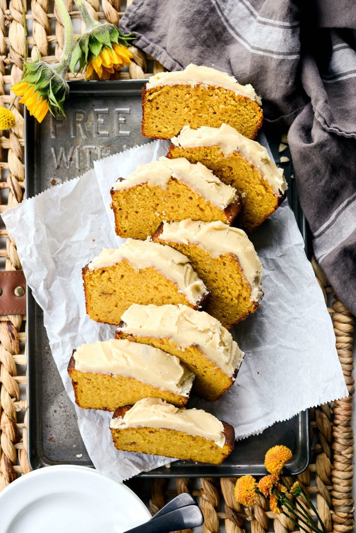 Ginger Pumpkin Bread l SimplyScratch.com #ginger #pumpkin #bread #quickbread #sweetbread #simplyscratch #maple #brownbutter #icing #fall #baking