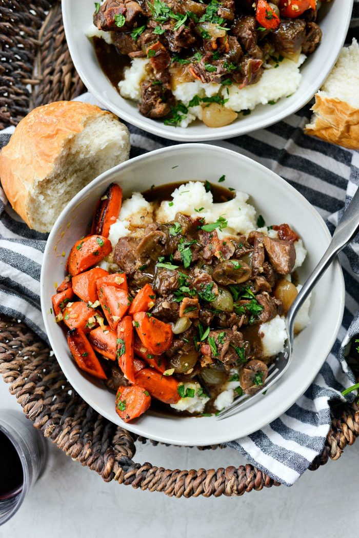 Easy Beef Bourguignon l SimplyScratch.com #beef #burgundy #bourguignon #stew #simplyscratch #easybourguignon