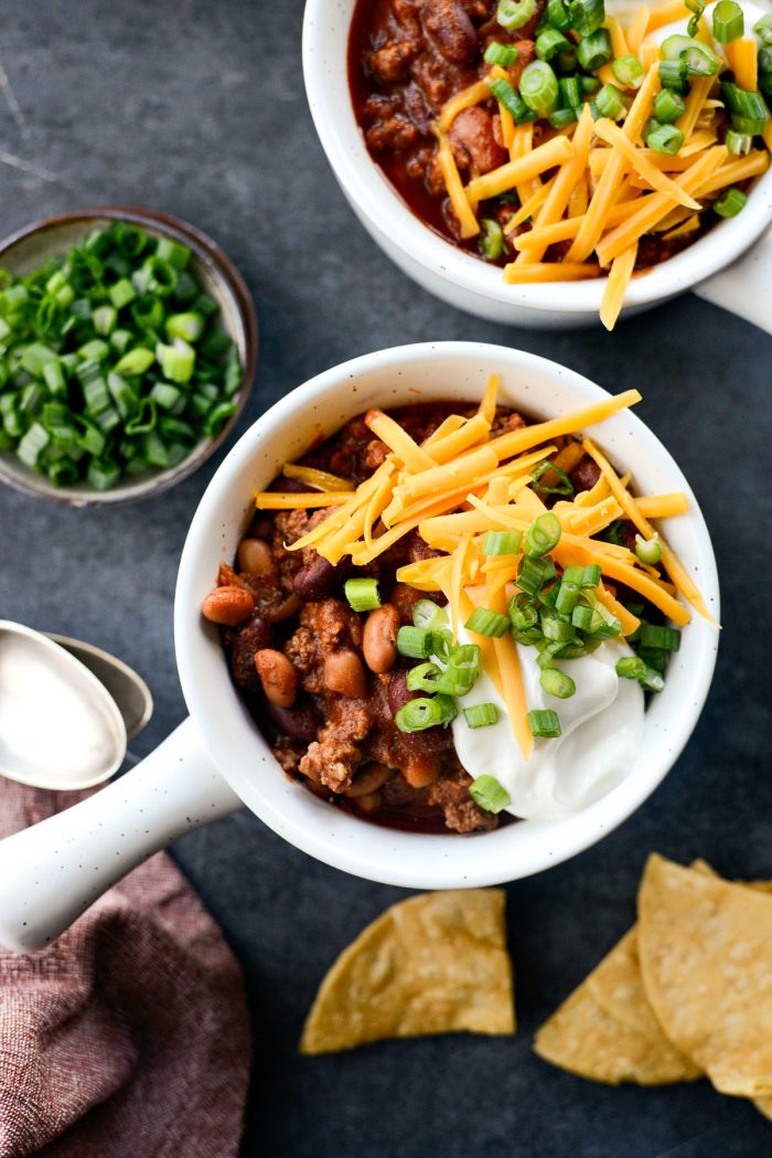 Easy Beef Chili Recipe with toppings