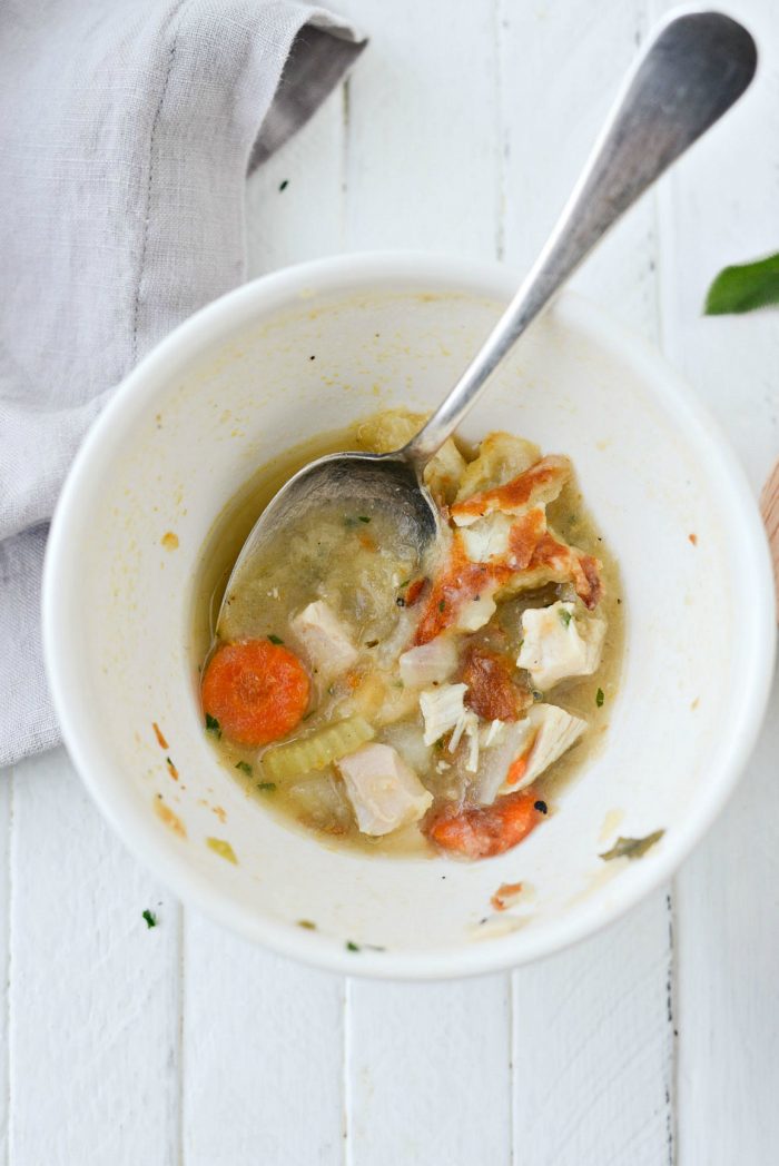 Homemade Turkey Pot Pie Soup l SimplyScratch.com #homemade #turkey #potpie #soup #leftover #fromscratch #thanksgiving #leftovers