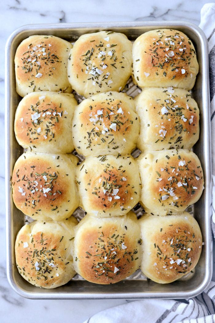 Sea Salt Rosemary Dinner Rolls l SimplyScratch.com #homemade #fromscratch #easy #dinner #rolls #thanksgiving #holiday #christmas #bread