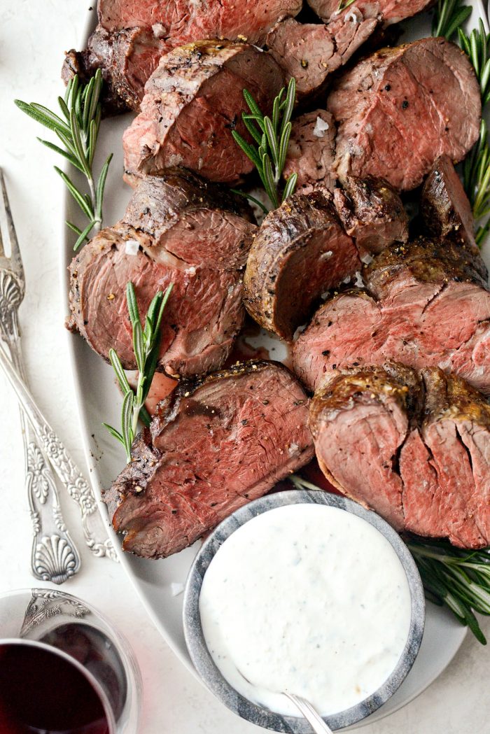 Black Pepper Crusted Beef Tenderloin l SimplyScratch.com #blackpepper #crusted #beef #tenderloin #holiday #christmas #recipe #homemade #roasted