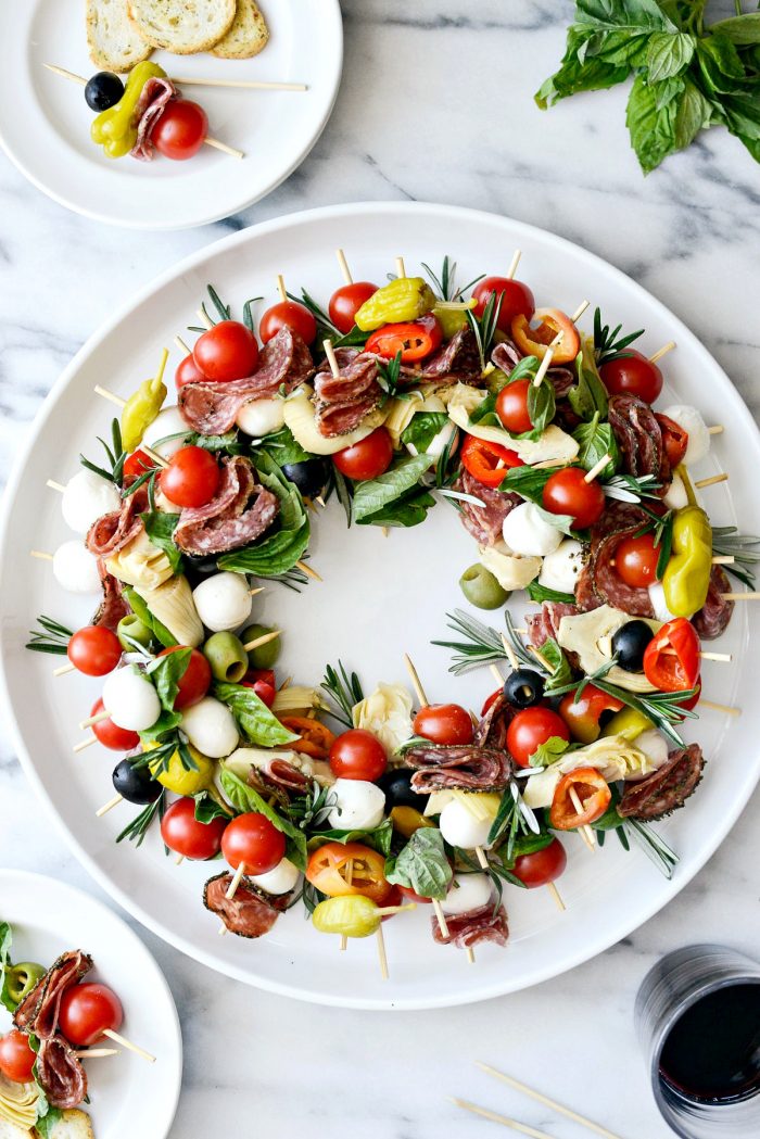 Holiday Antipasto Wreath l SimplyScratch.com #holiday #christmas #appetizer #antipasto #skewers #snack