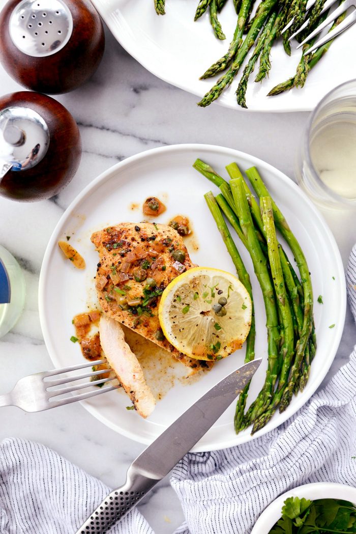 Lighter Chicken Piccata l SimplyScratch.com #healthy #lighter #chicken #piccata #easy #skillet #lemon #caper #sauce #fromscratch