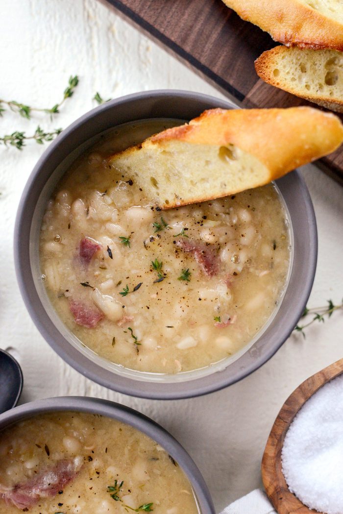 cykel Uforglemmelig voldsom Ham and White Bean Soup - Simply Scratch