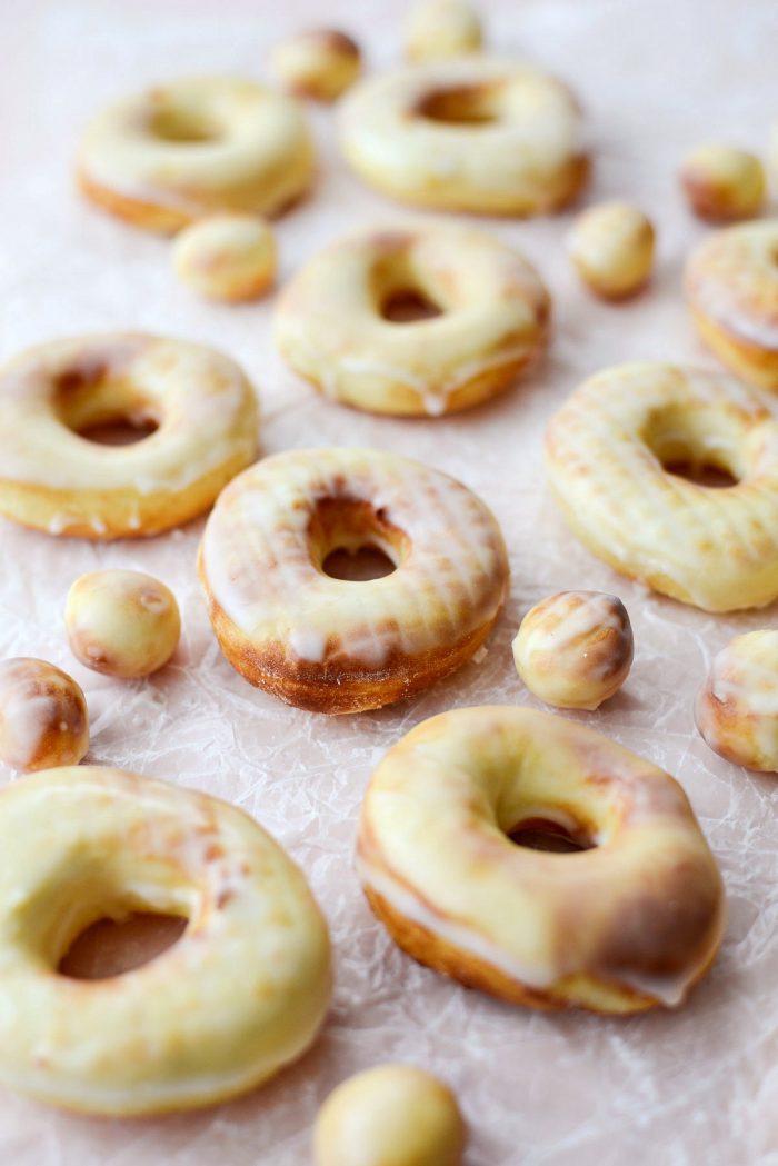 Air Fryer Glazed Doughnts l SimplyScratch.com #airfryer #airfried #doughnuts #homemade #fromscratch