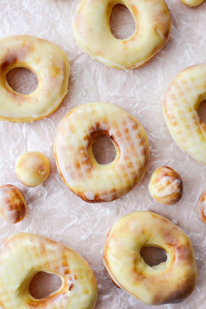 Air Fryer Glazed Doughnts l SimplyScratch.com #airfryer #airfried #doughnuts #homemade #fromscratch
