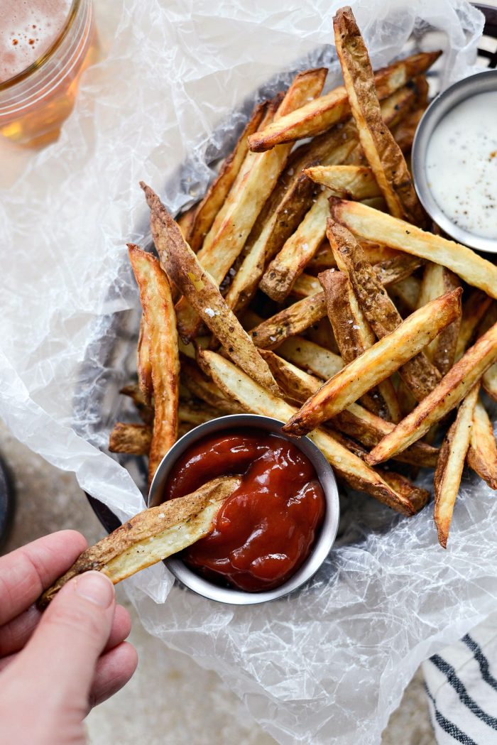 Homemade Air Fryer Frech Fries l SimplyScratch.com #homemade #airfryer #airfryerrecipe #FrenchFries #healthy #light #easy