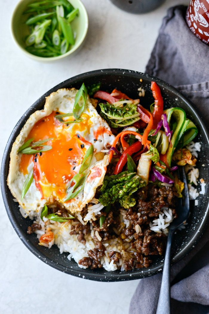 Korean BBQ Beef Bowls l SimplyScratch.com #beef #korean #bbq #bowl #egg #rice 