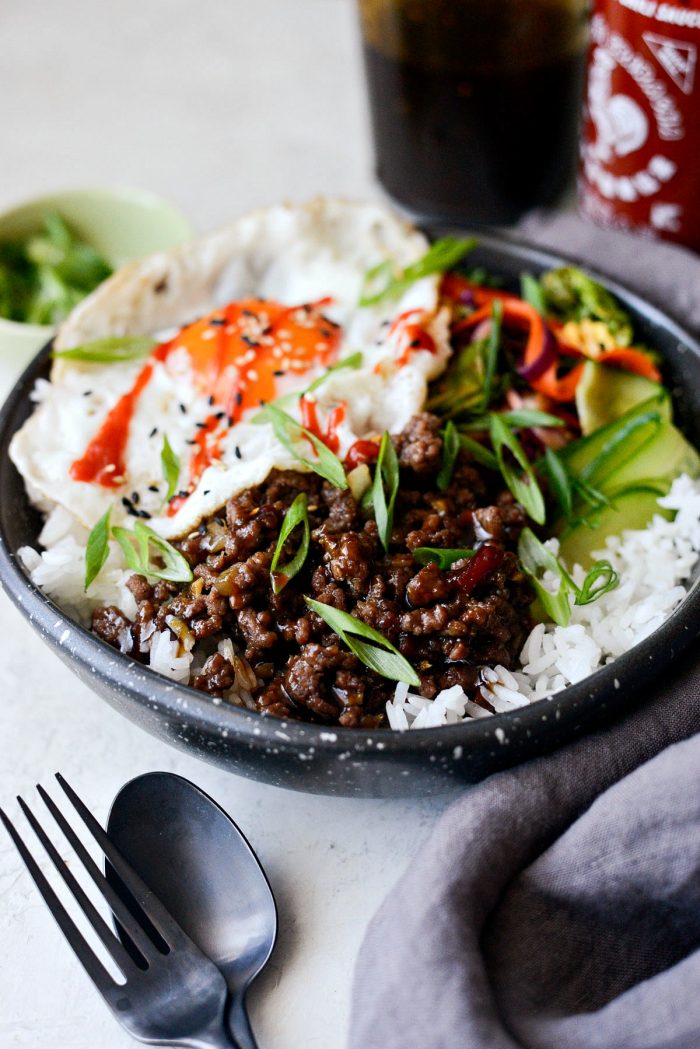 Korean BBQ Beef Bowls l SimplyScratch.com #beef #korean #bbq #bowl #egg #rice 